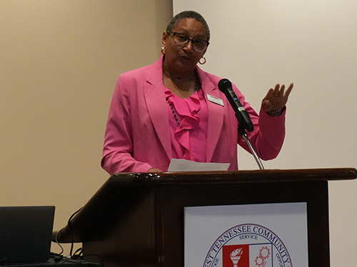 Dean of Health and Natural Sciences, Dr. Sheila Bouie, advises NSLS inductees on three qualities leaders need.